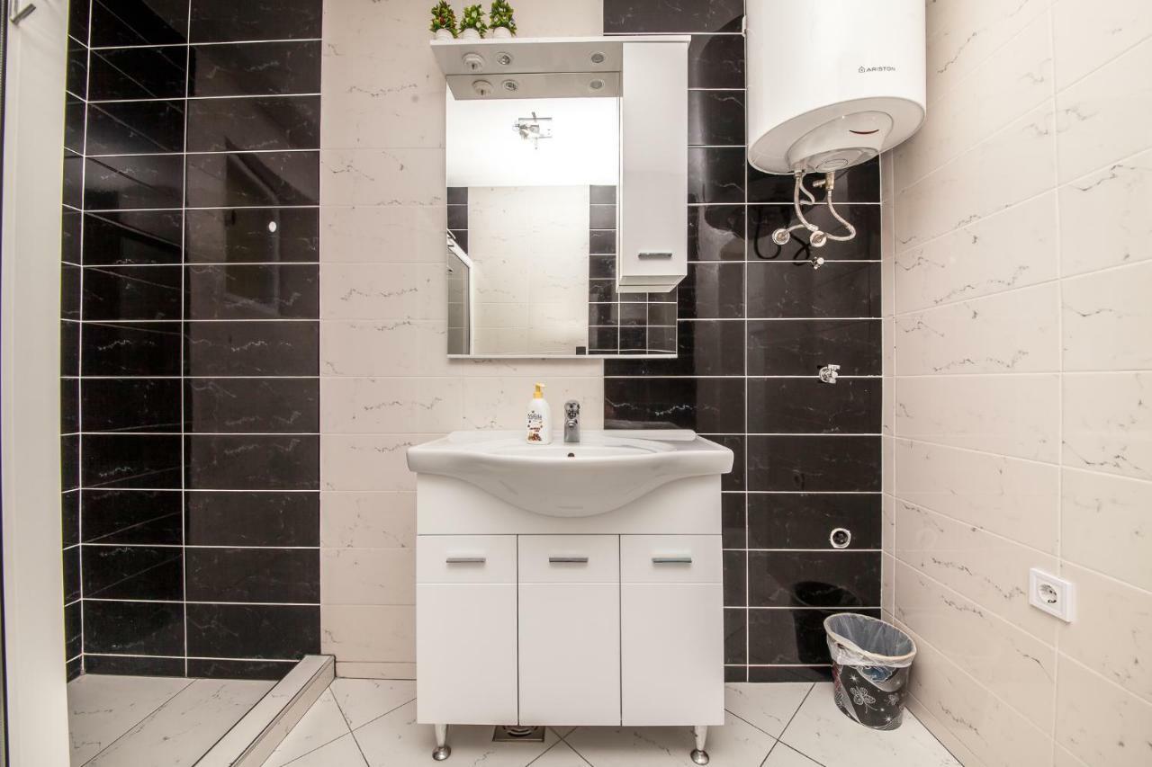 Alex Guesthouse Kotor Ngoại thất bức ảnh