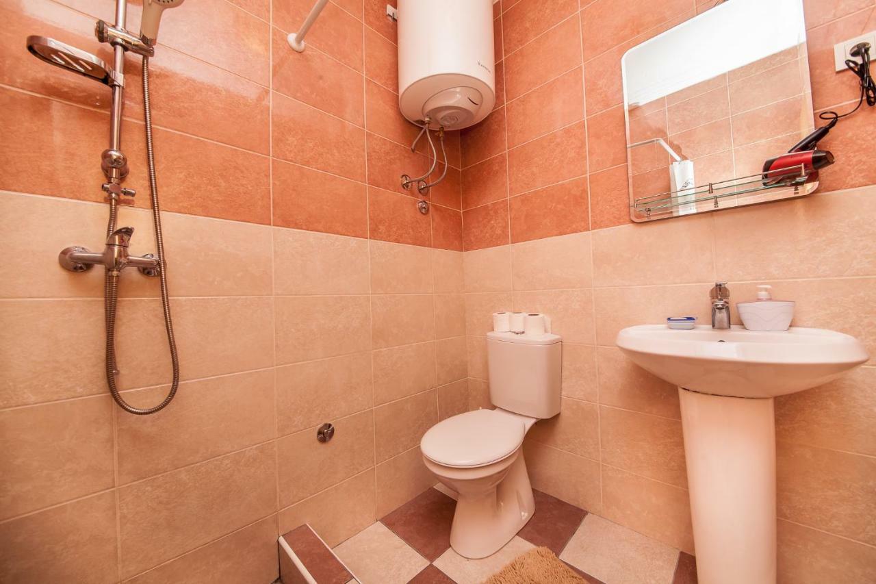 Alex Guesthouse Kotor Ngoại thất bức ảnh